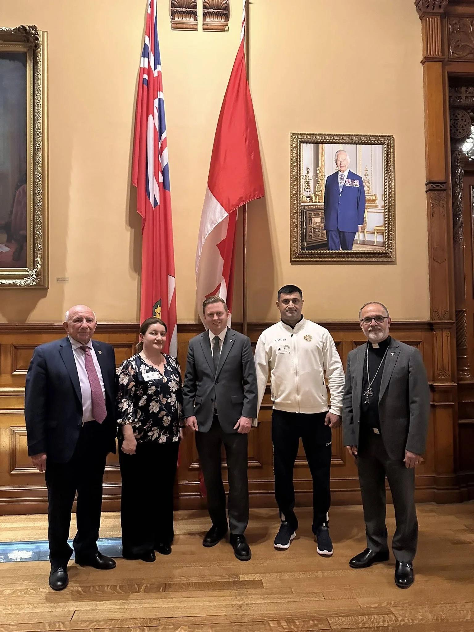 ՀՀ զինուած ուժերու փոխգնդապետ Սարգիս Ստեփանեան այցելեց Օնթարիոյի խորհրդարան 