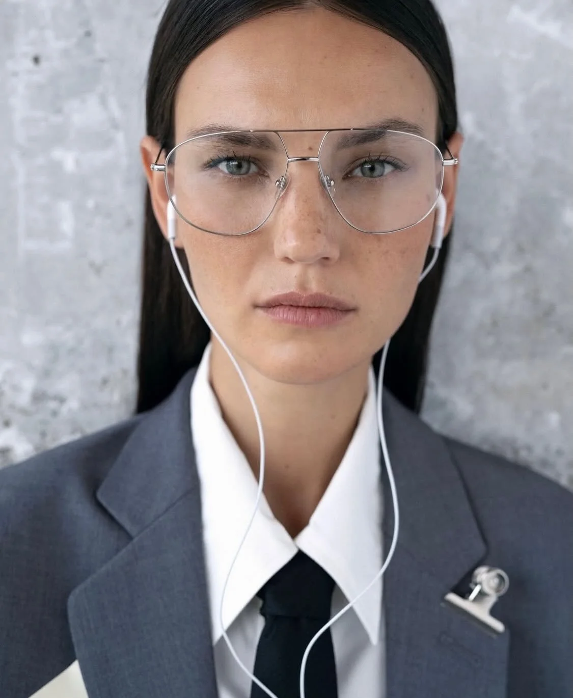 🆕 Nieuw merk! 👓
💛 Wij verwelkomen het Spaanse merk Kaleos heel binnenkort bij ons in de winkel 📦🇪🇸
💛 Kaleos bevat een collectie voor zowel dames, heren als kinderen 👓
💛 De zonnebrillen verwachten wij begin volgend jaar 🕶️

#optiekhuys #kort