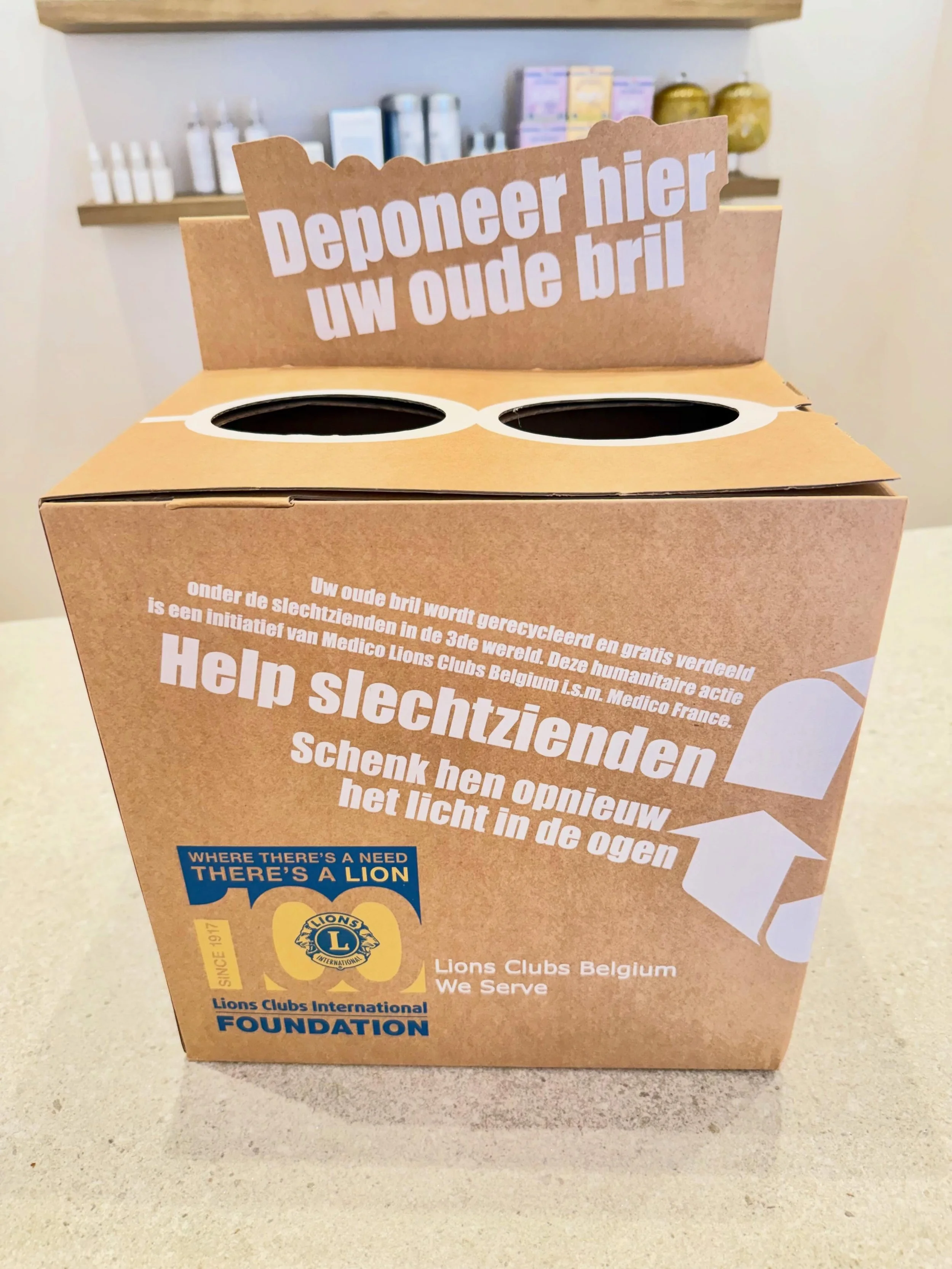 👉 Wij zamelen terug oude/gebruikte brillen in 👓🕶️

🎗️Dankzij Lions Club, die deze brillen een tweede leven geeft. 
🧼🧺 Ben je bezig aan een lenteschoonmaak en wil je graag een gebruikte bril(len) doneren aan het goede doel?
📦 Breng deze binnen 