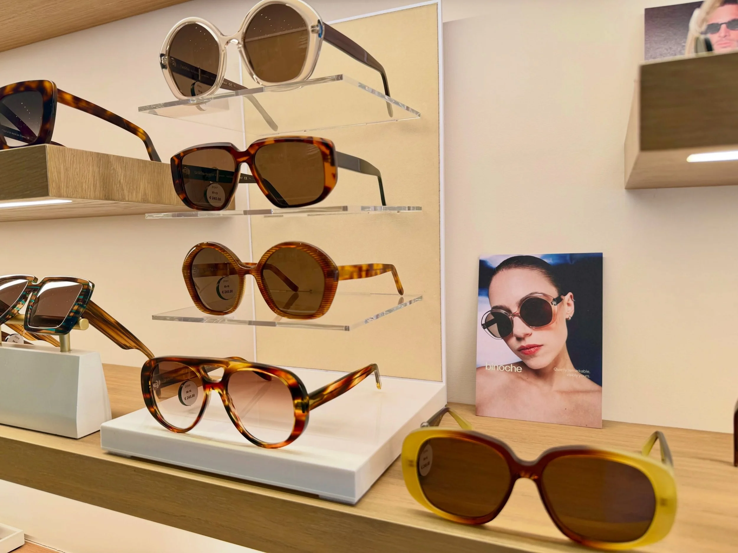 🆕✨ Nieuwe zonnebrillen van Bin&ocirc;che ☀️🕶️

#optiekhuys #binoche #eyewear #nieuw