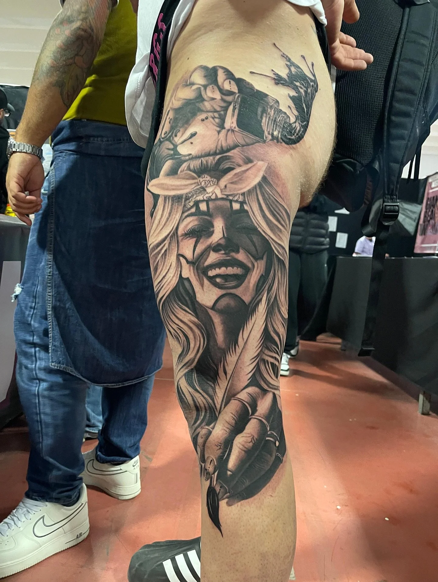 Big shout out to Mauro @mb_tattooer for winning Best Chicano Tattoo at @foveatattooshow this weekend. What a great accolade and achievement. Well done bro!! 👊🏻👊🏻

#tattooaward #tattooist #chicanotattoo #chicanostyle #chicanotattooing #chicanotatt