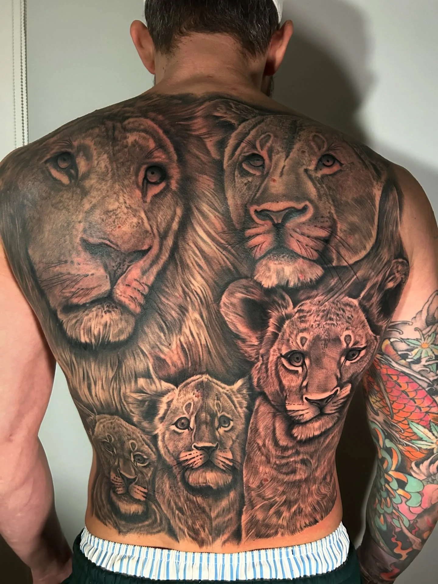 Thanks @blakeyp_golf for coming in for this cool back piece done throughout January. 4 day sittings to complete this by Paul @pablo_tattooartist 

If you have a tattoo in mind, large or small, get in touch and we can get it sorted for you. 

Thanks f