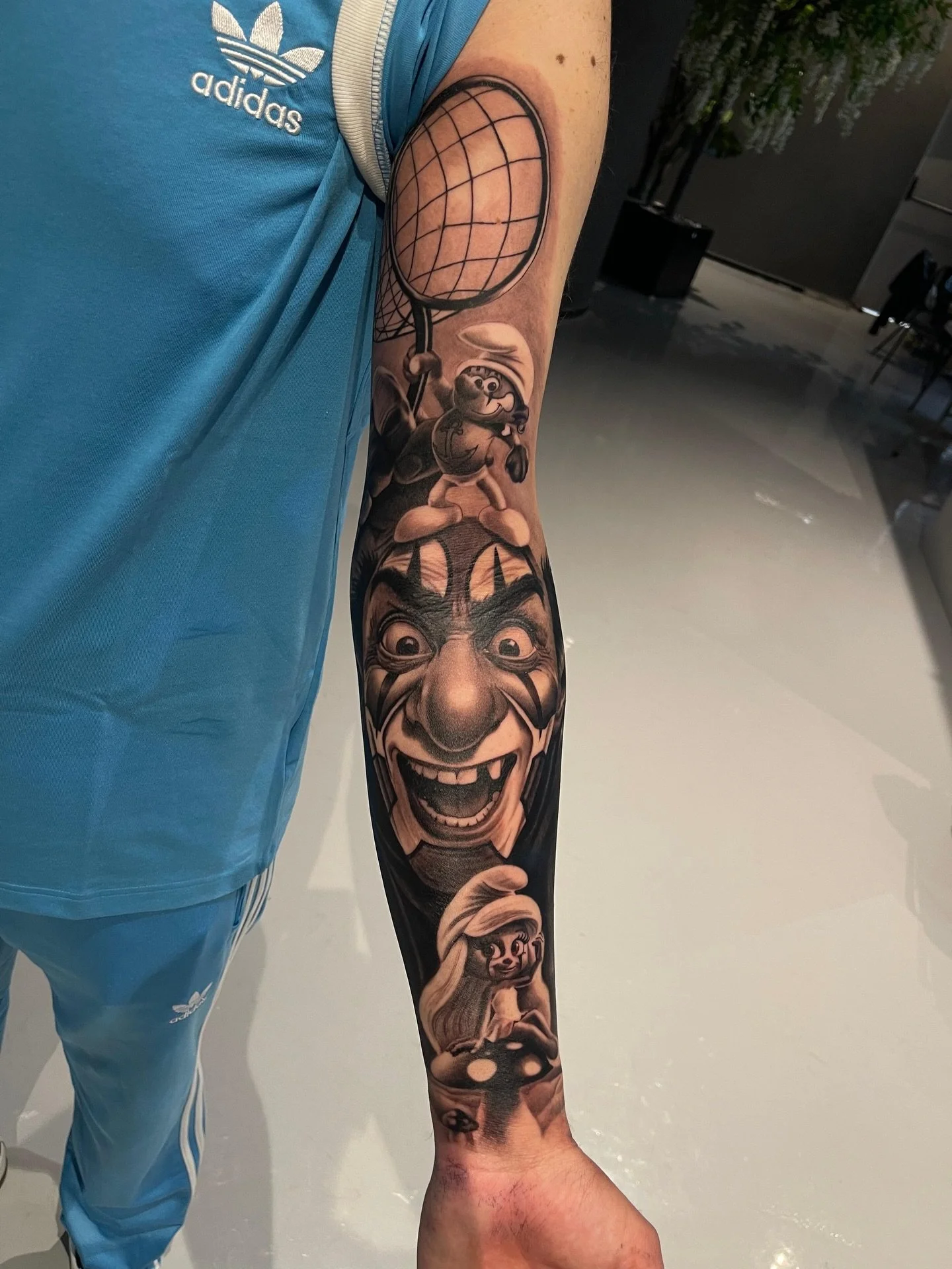 Mauro is back in the studio for his guest spot next week 12-16th May.  He has had a cancellation on Friday 15th so has one final date available. 

If you want to get tattooed by Mauro get in touch ASAP to secure this appointment!! 

Don&rsquo;t delay