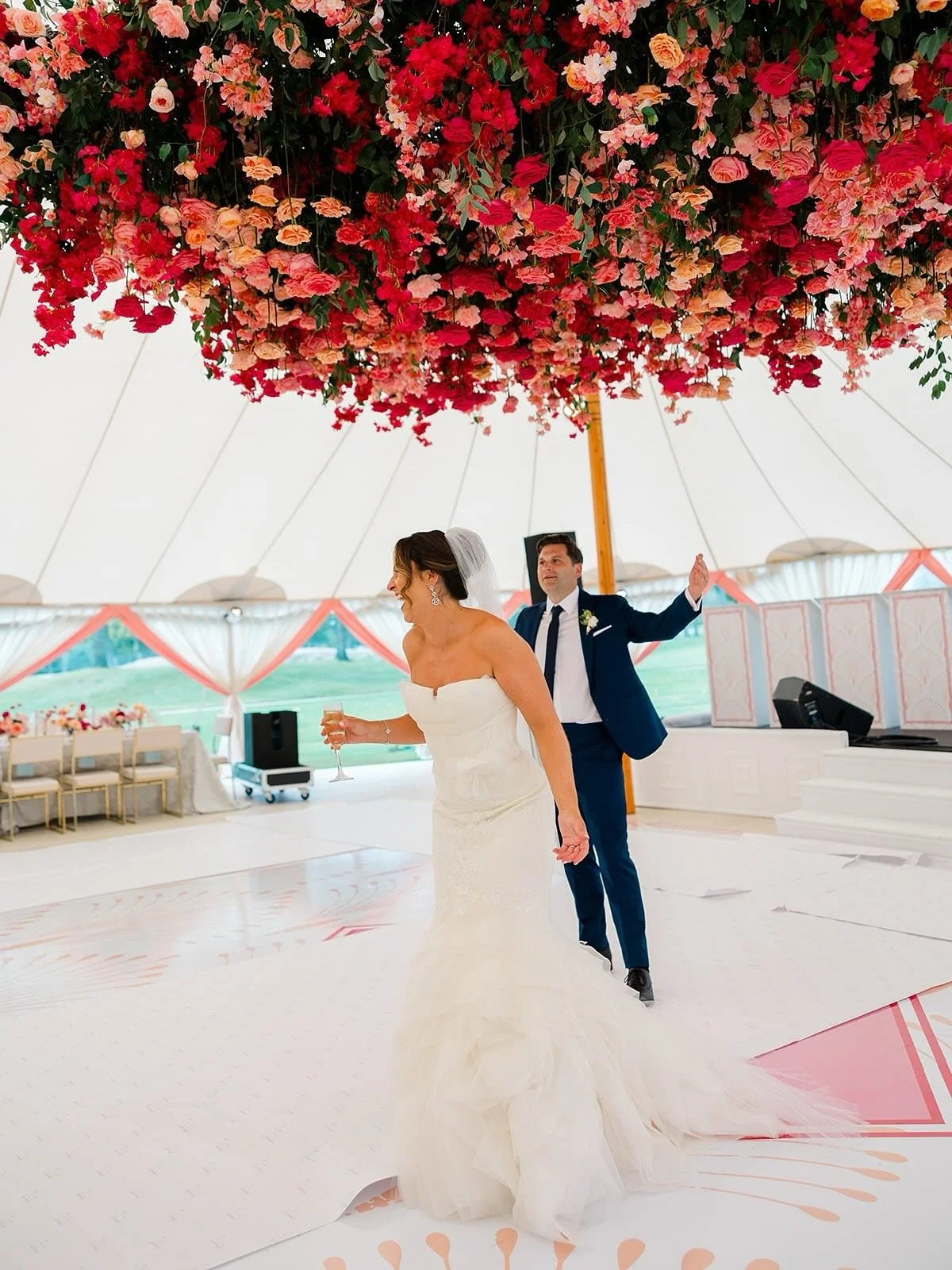 When the reveal reaction is like this, we know we nailed it. One of the best perks of our job.
Planning, Event Design, Floral Design, Stationery & Event Branding @wilevents
Photography: @jessaschifilliti
Venue: @dealcc
Entertainment: @elementmus