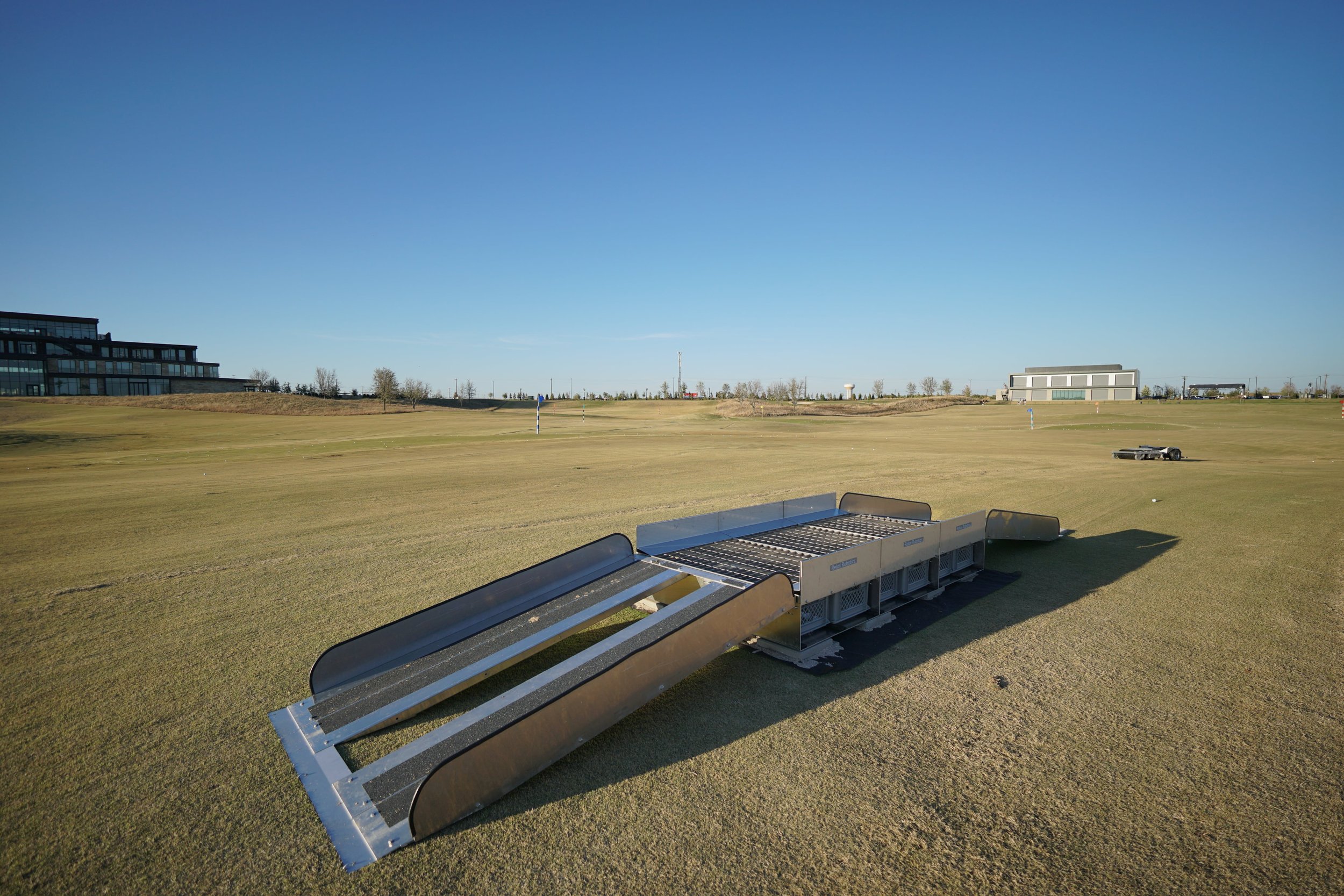 New generation of autonomous driving range picker — Relox Robotics