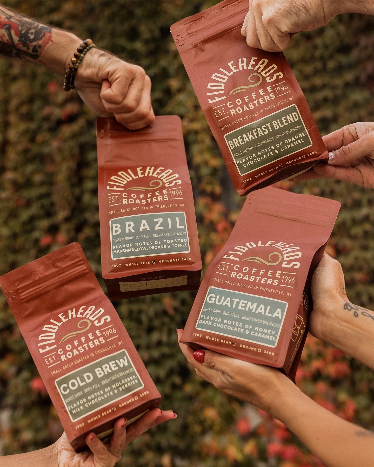Coffee branding photos are deffff a new fave niche @fiddleheadscoffee 🍂 🍁 🍃 ☕️ on a scale of 1-10 how obsessed are you with coffee? Comment 👇🏽👇🏽