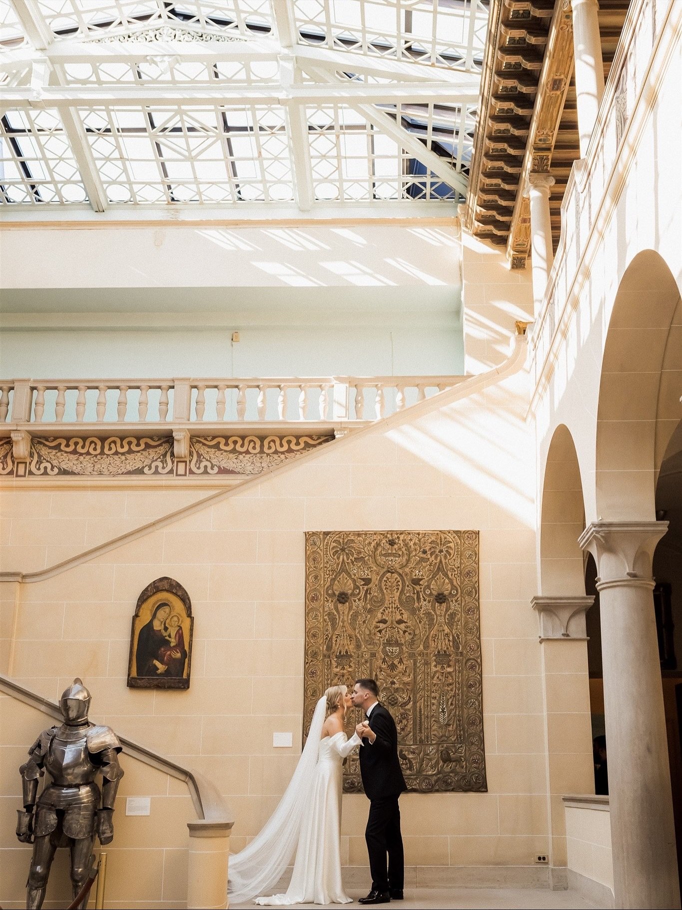 Forever in love with this venue and these two beautiful humans 🤩

Venue @loyola_cuneomansion 
2nd photographer @iamjoshschwartz 
Planner @simplyelegantxo 
Hair + Makeup @anomaliebeautyagency 
Florals @hedoniaflowers 
Wedding dress @honey_bridal 
Sui