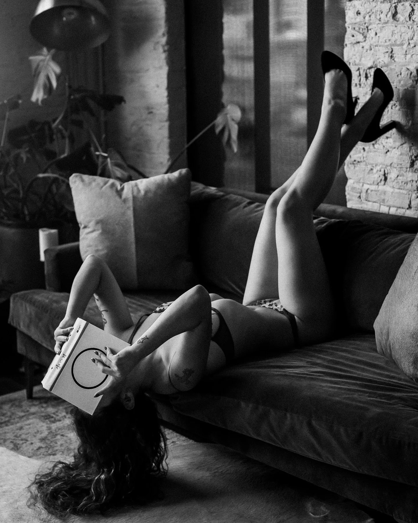 Feels like a book + lingėrie weekend ✨ 📖 🔥 help me choose&hellip; which is your fav?