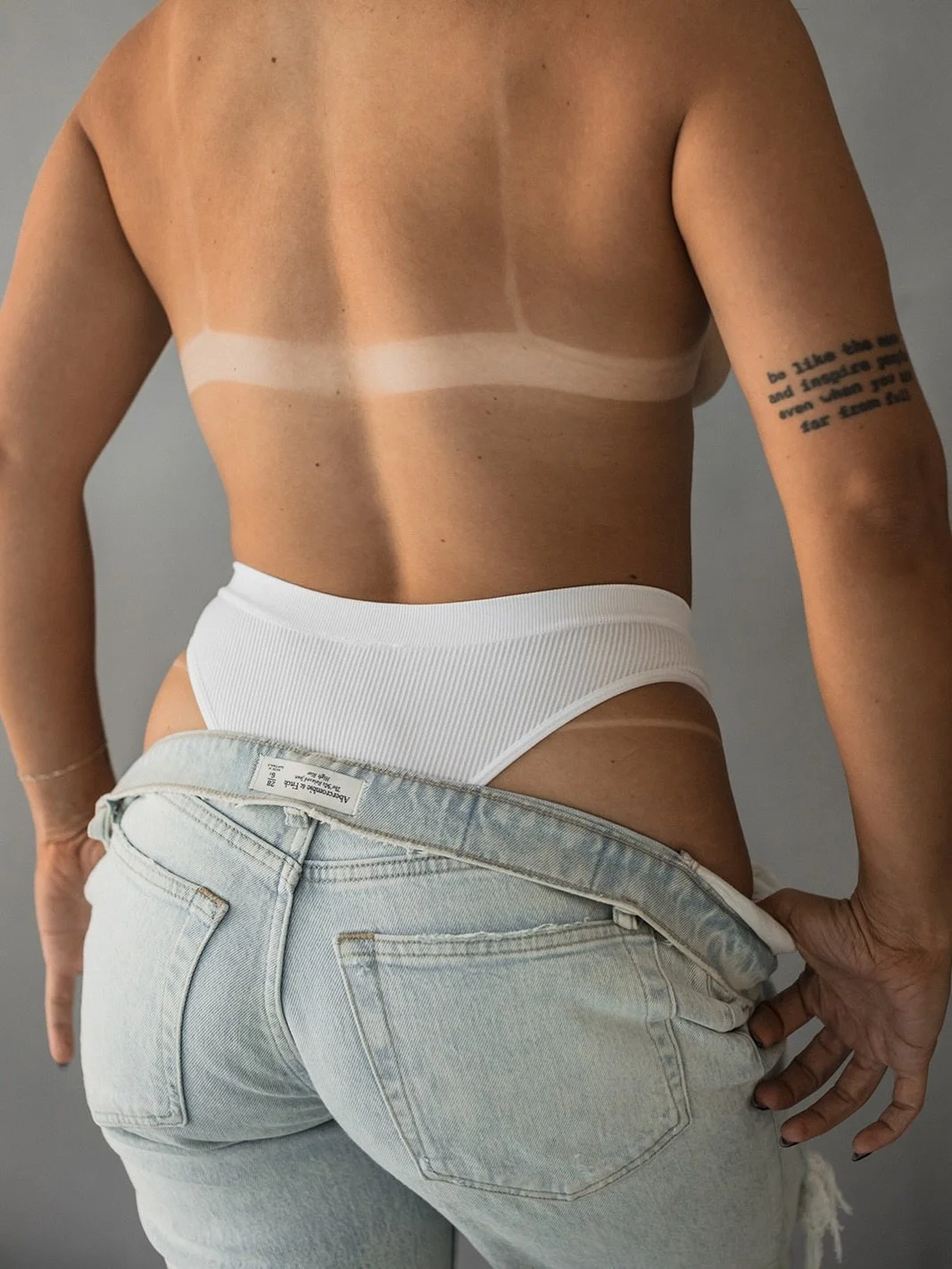 Branding session with the prettiest girls @bronzedbeauty.llc 🤩 Need a quick refresh for business content? My mini session marathon offer is the perfect opportunity for you to grab some filler content for your business socials! Booking link in bio to