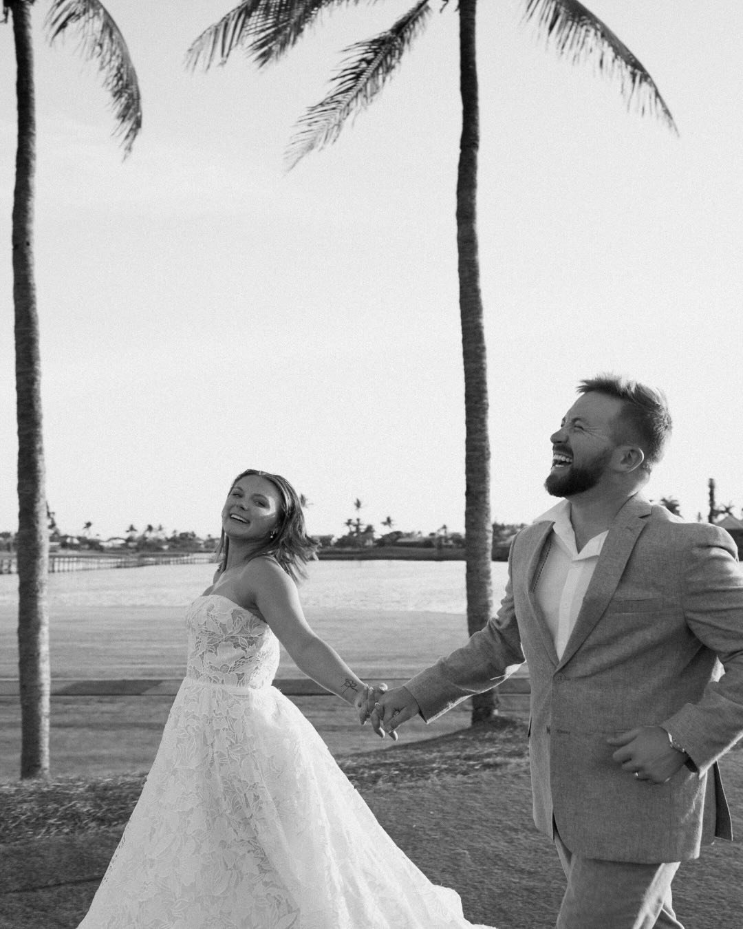 The Ryans in Sanibel Island 🌴 Part One

&bull;

&bull;

&bull;

#omahaweddingphotographer | #destinationweddingphotographer | #Truetolifephotographer | #Intimateweddingphotographer | #Elopementphotographer | #Nebraskaphotographer | #floridaweddingph