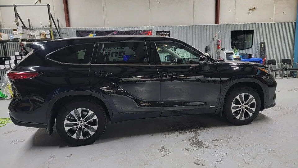 2022 Toyota Highlander
Tinted With SolarFX CarbonFX Window Film 
20 on the front doors and 5% over the rear 28% factory privacy glass
Before and after pics: