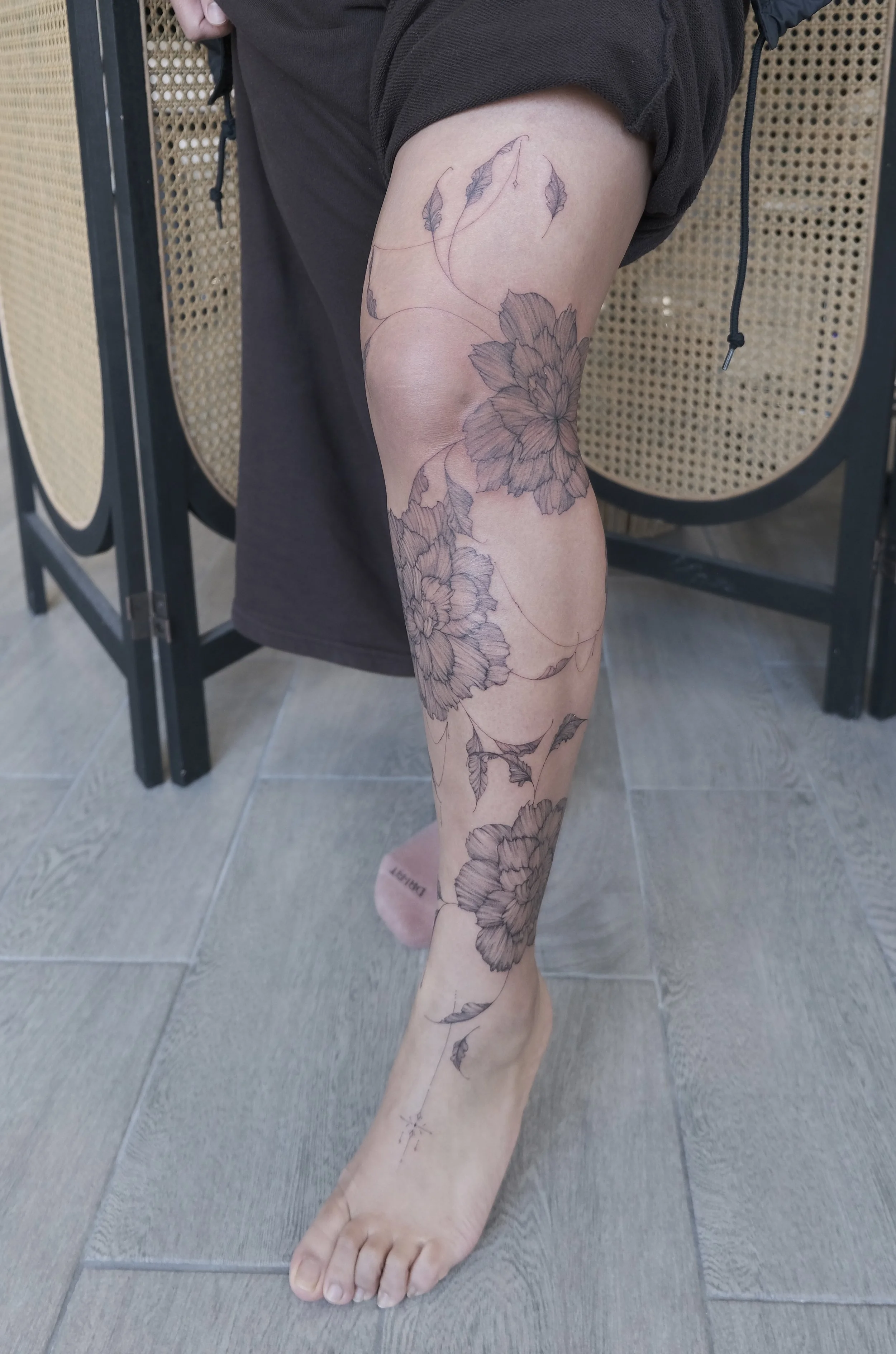 peony floral ornaments 
