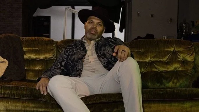 Eric Roberson Gets ‘Over You Under You’ in New Single