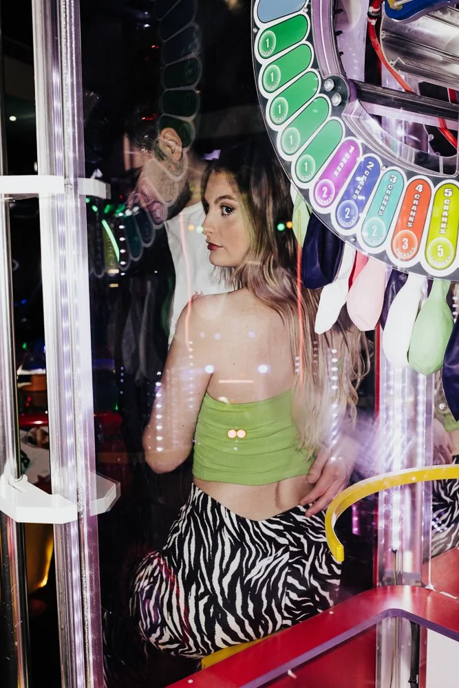 emmabarrow_arcade-couple-47.jpg