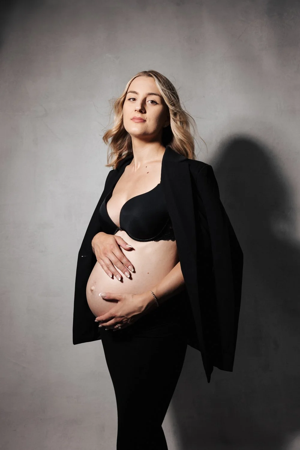 maternity pregnancy studio photographer in plymouth devon