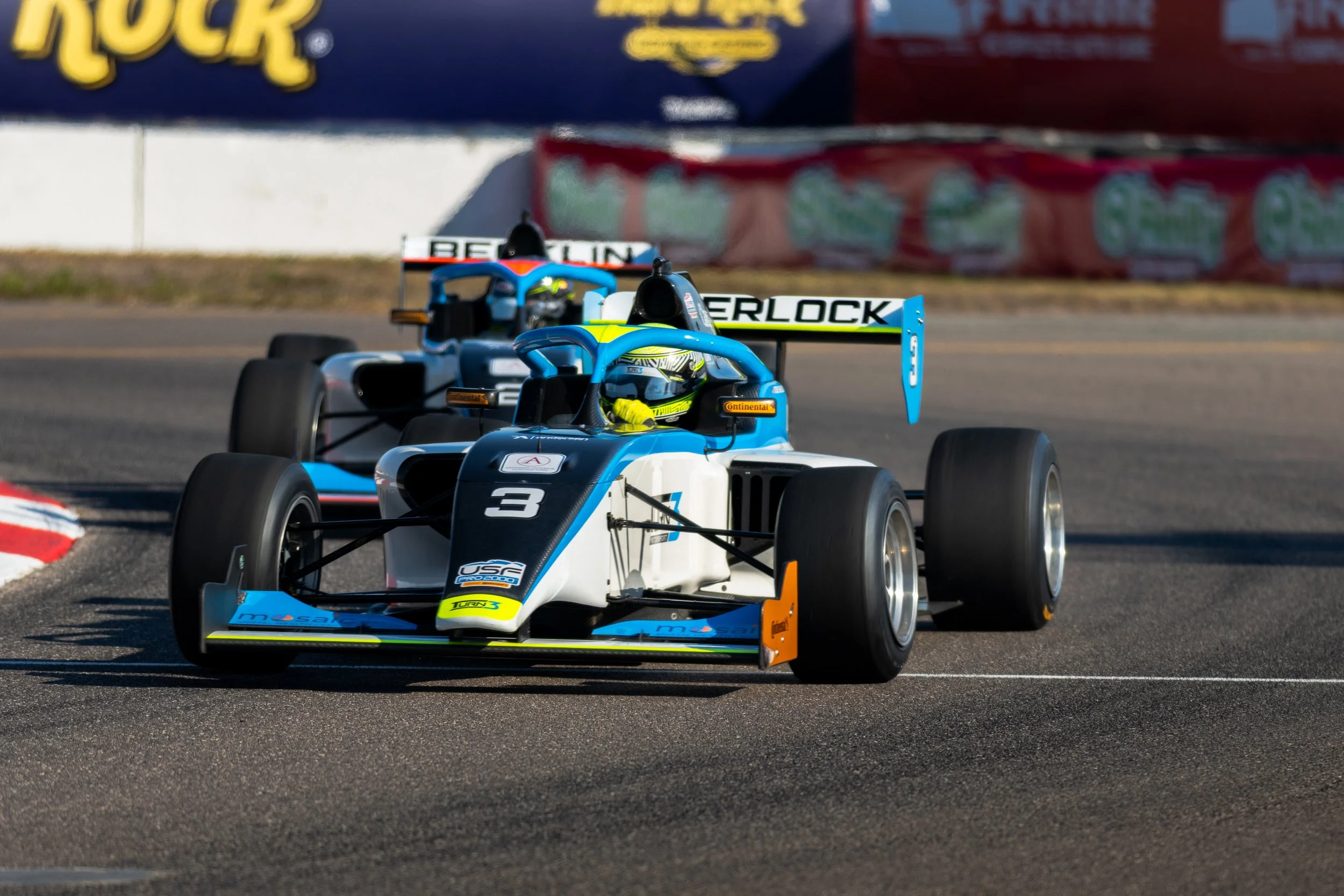 USF2000