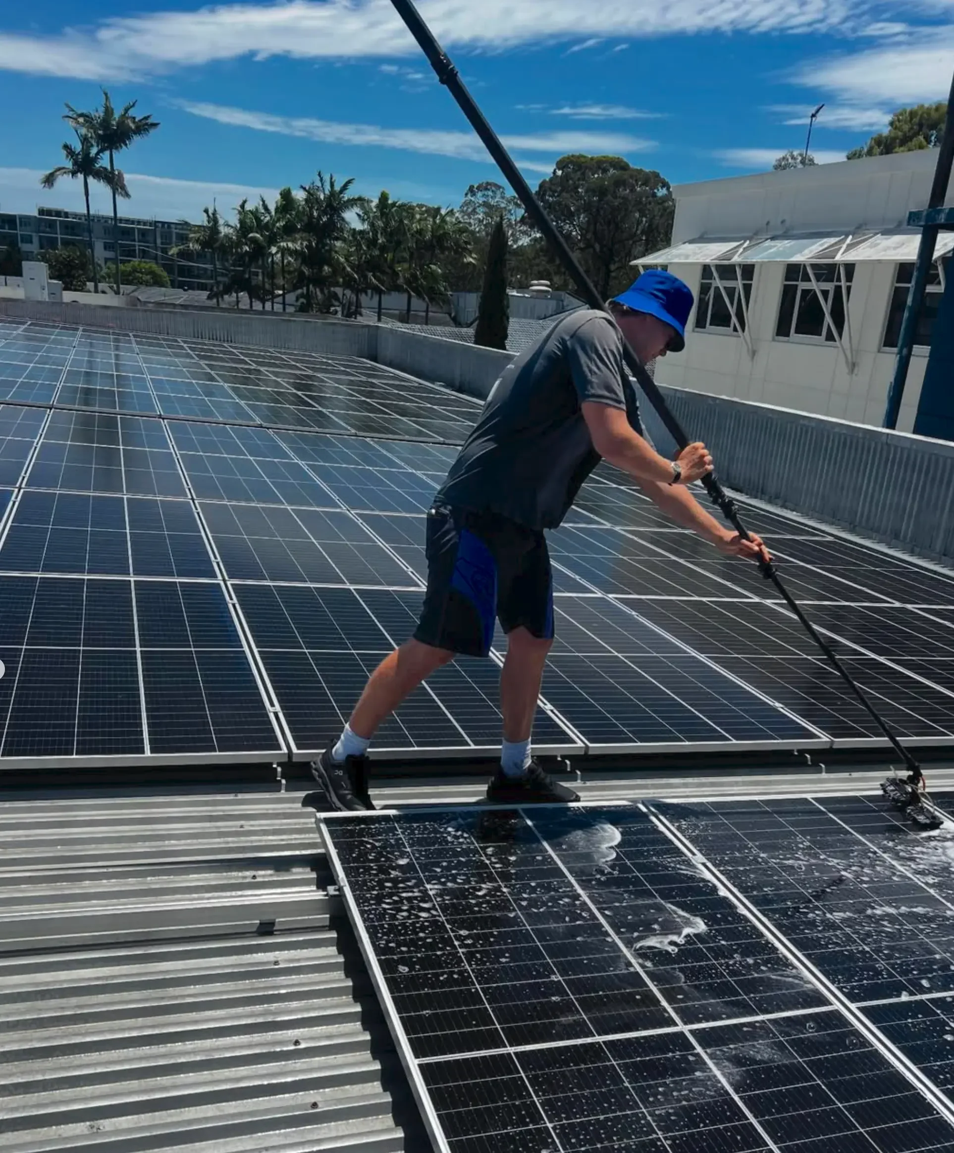 Blackmore's Pressure and Window Cleaning - Lachy Blackmore Solar Panel clean for an industrial building complex in Tugun