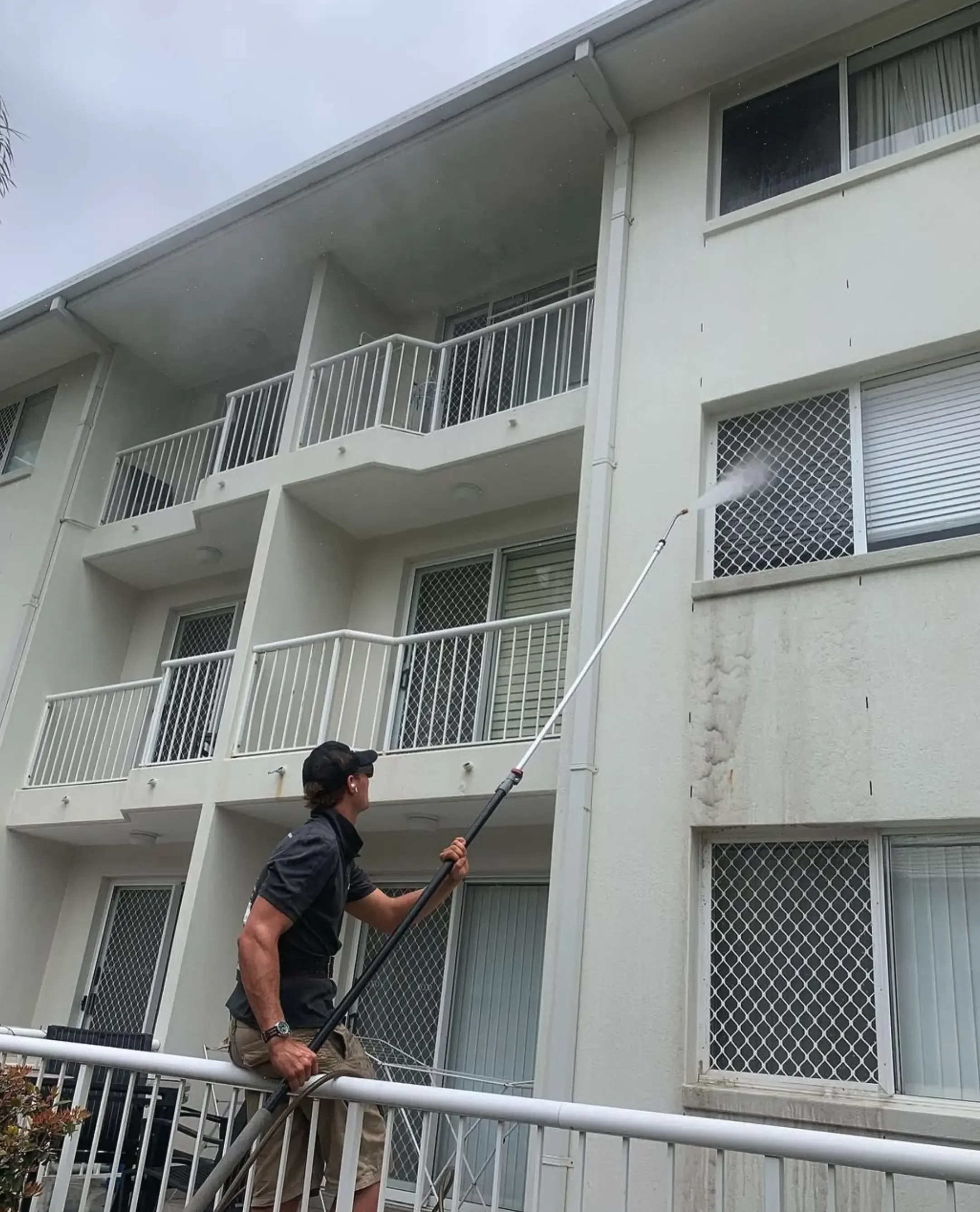 Blackmore's Pressure and Window Cleaning - Residential Window Cleaning