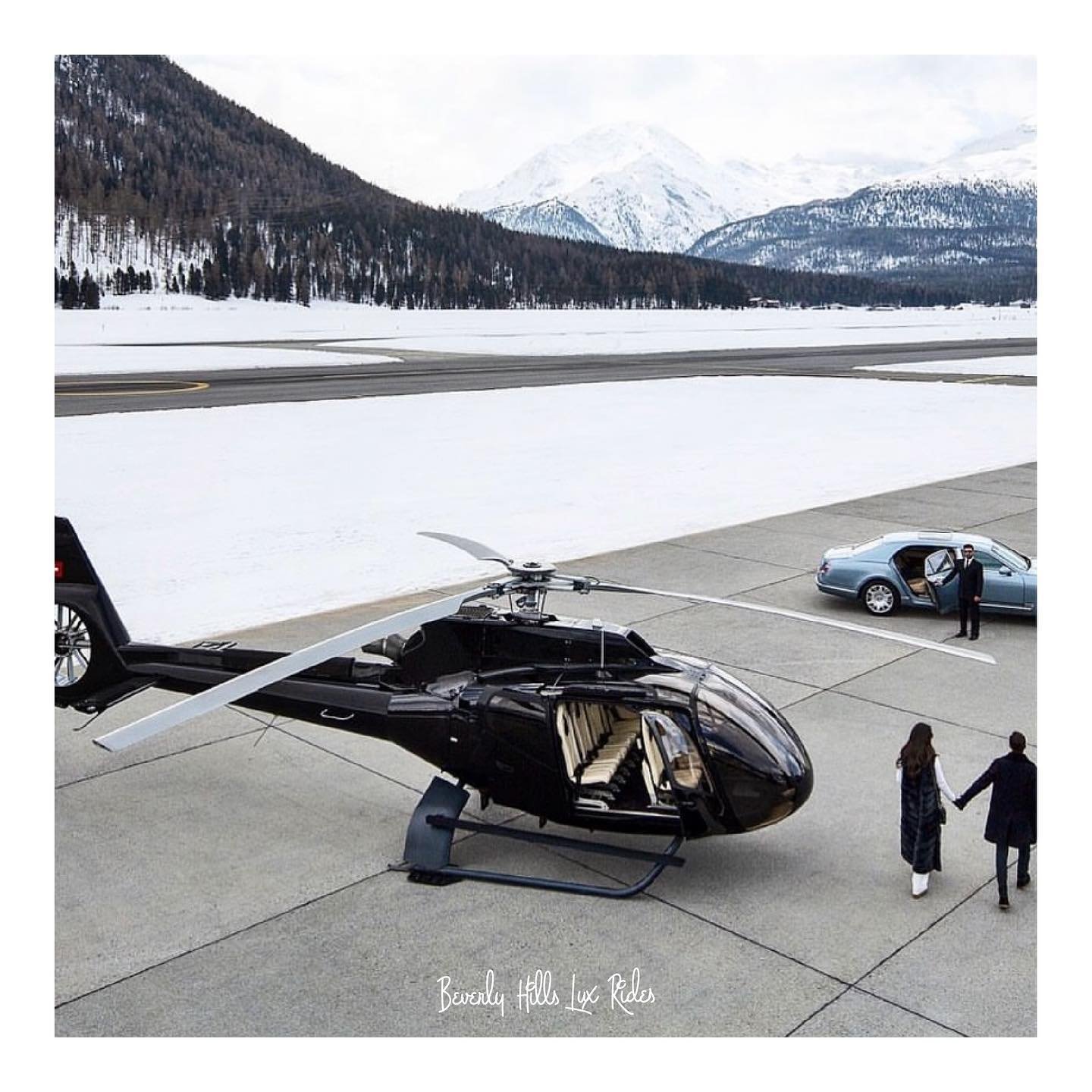 Our most-recommended helicopter tour that takes you on an unforgettable adventure above famous beaches, cities, celebrity homes, malibu and much more! You can also customize your own flight for vacations to Big Bear, Mammoth and Coachella