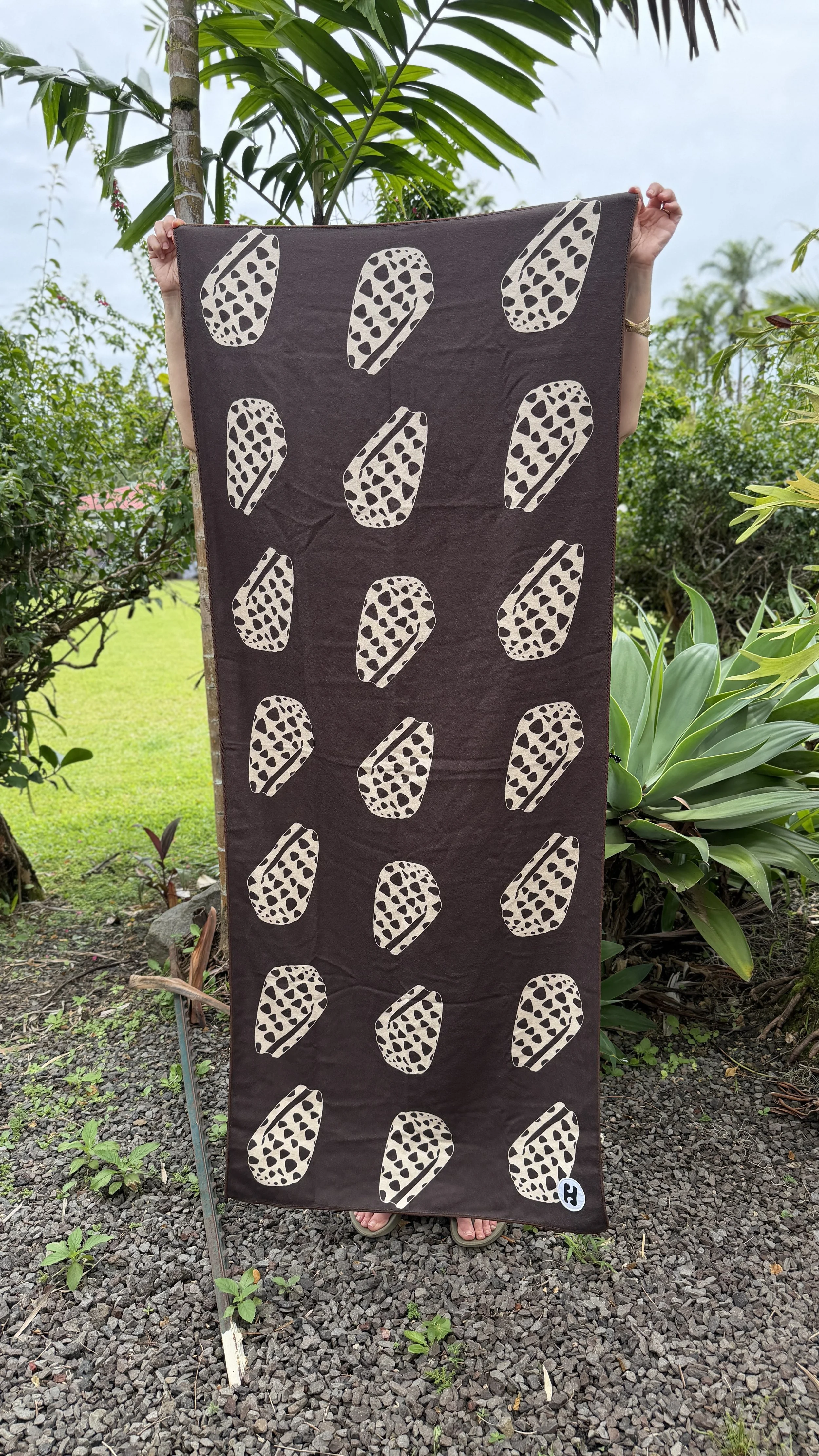 Back in Stock! Holoholo Towel  - Hebrew Shell