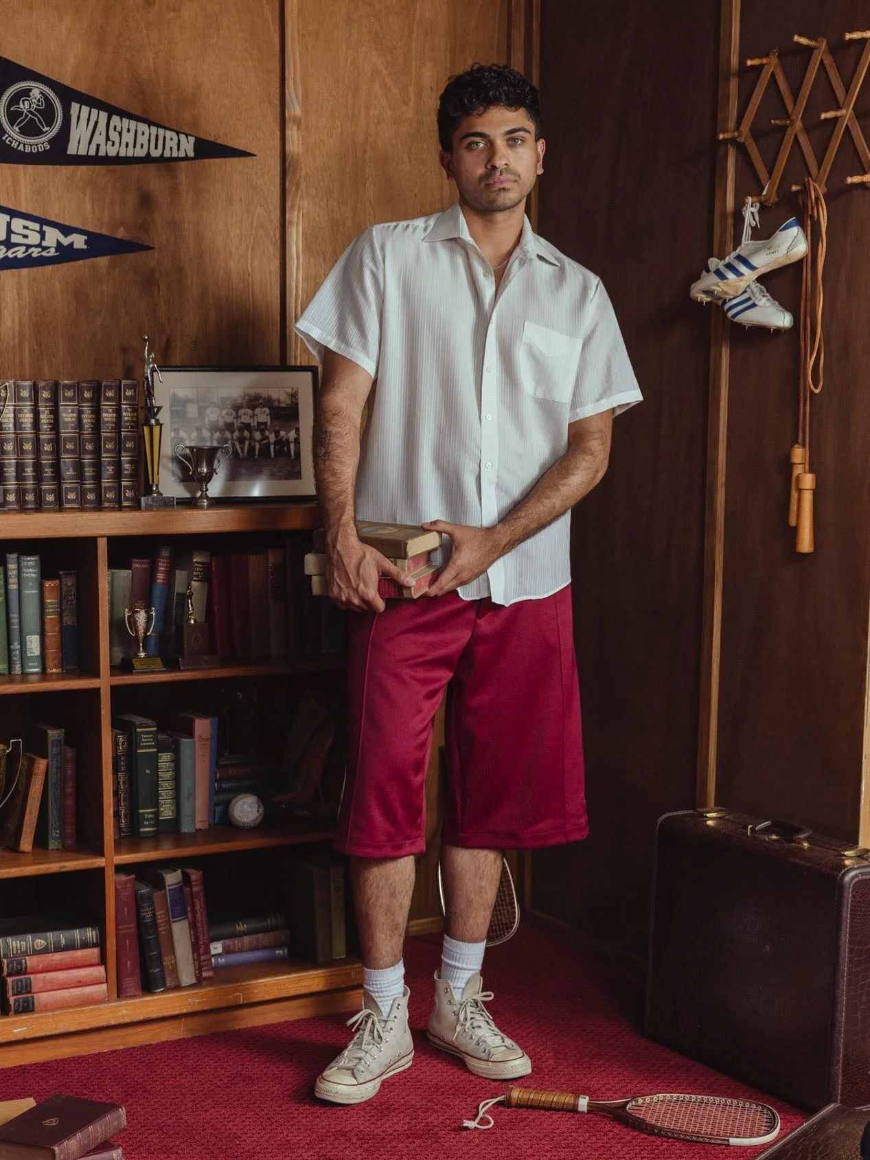 Golden Boys pt.1 🏸 

Built, stained, decorated and styled this set in my garage with the help of my sweet fianc&eacute; 🤎swipe till the end for BTS

Photography @itslaurenjones 
Set Design &amp; Props @ginacanavan 
Wardrobe @chauncat 
Talent @shivb