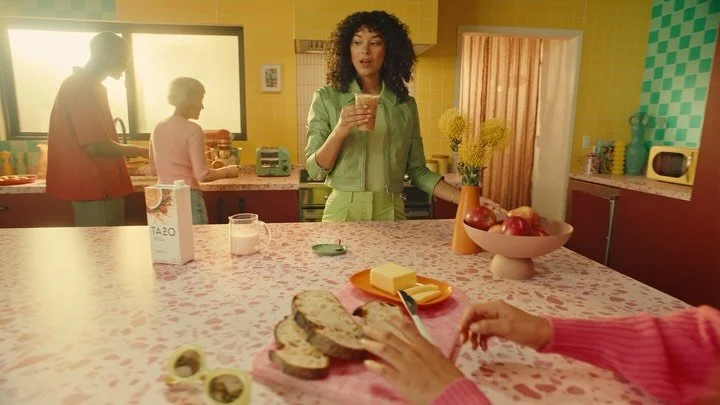 Production Design for @tazo directed by the amazing @soleildenault!! We transformed this kitchen on location from drab to fabbb 🧩☕️🌼 Swipe to see the before and after!

Director @soleildenault 
Prod @steptstudios @leeleebullock @babybobutter 
Agenc