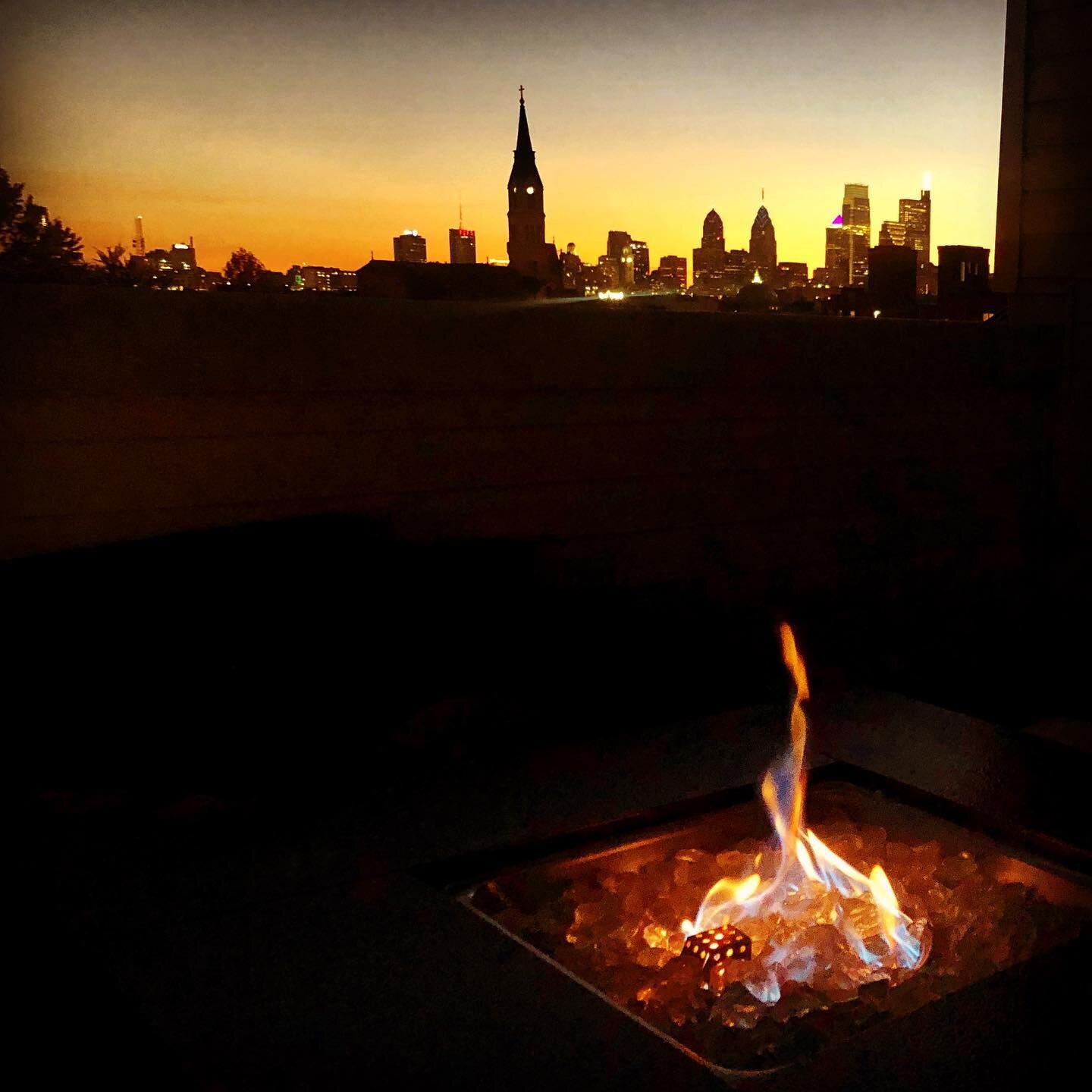 Hoping for s&rsquo;more of this amazing weather... 
.
.
.
.
.
#firepitseason #citylife #cityview #roofdeckliving