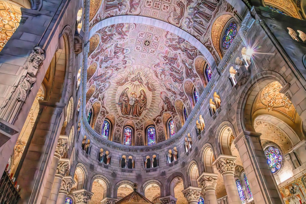 BASILICA OF SAINTE ANNE DE BEAUPRE QUEBEC, CANADA