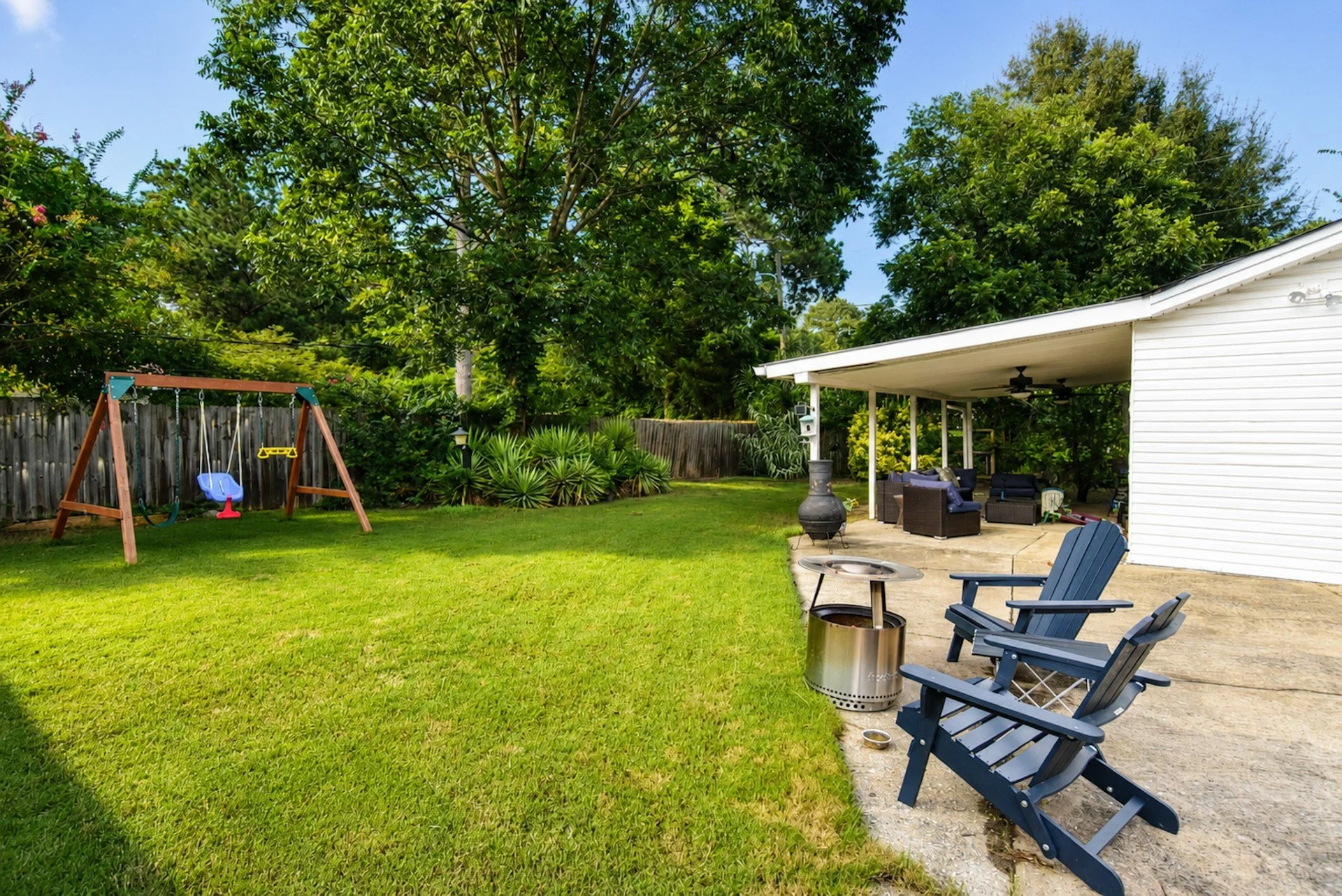 23 Backyard.jpg