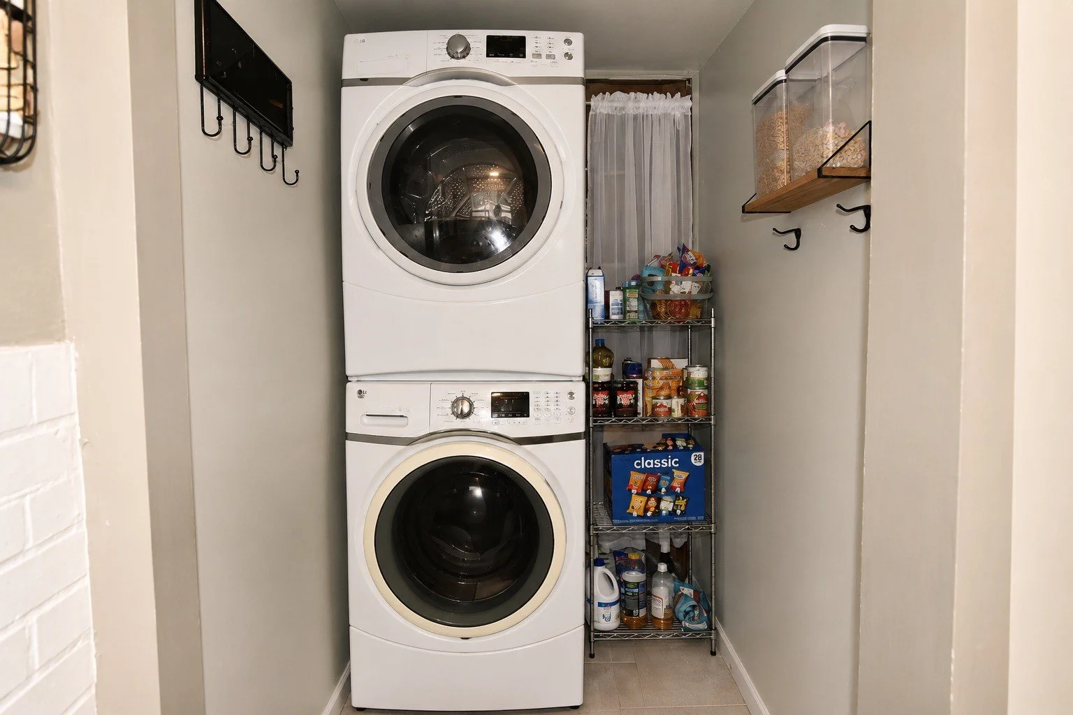 10 Laundry Room.jpeg