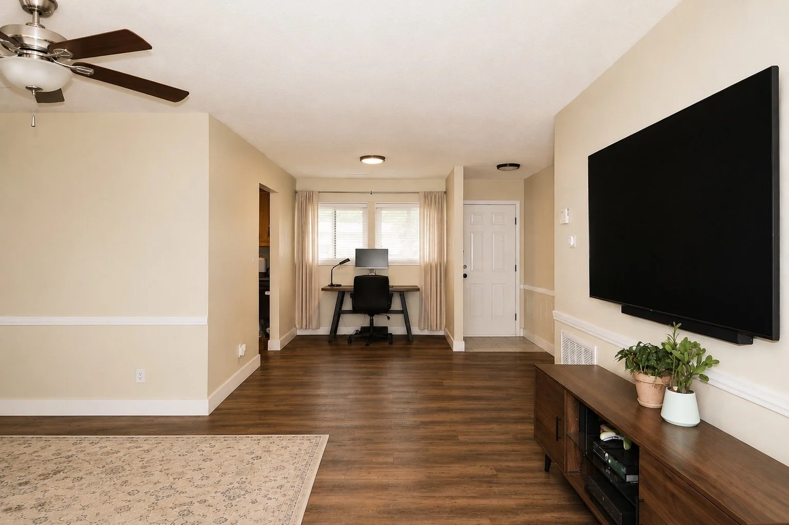 05 Living Room 3.jpg