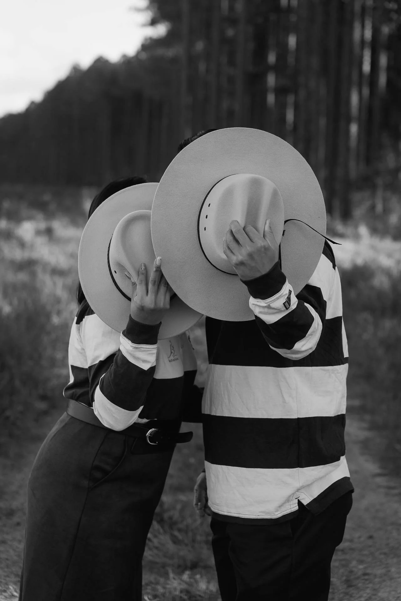 brisbane-forrest-engagement-photos-glasshouse-mountains-3.jpg