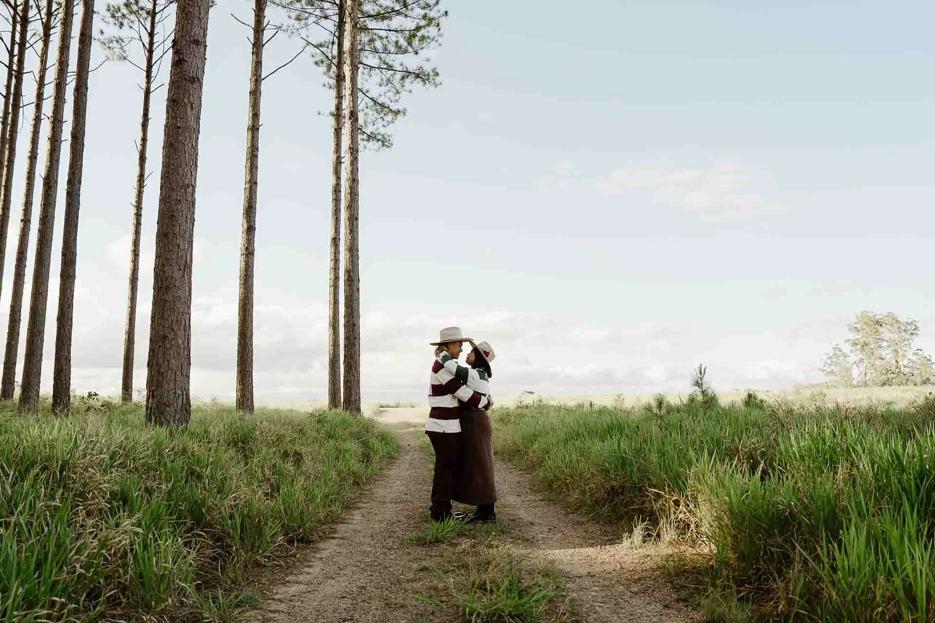 brisbane-forrest-engagement-photos-glasshouse-mountains-11.jpg