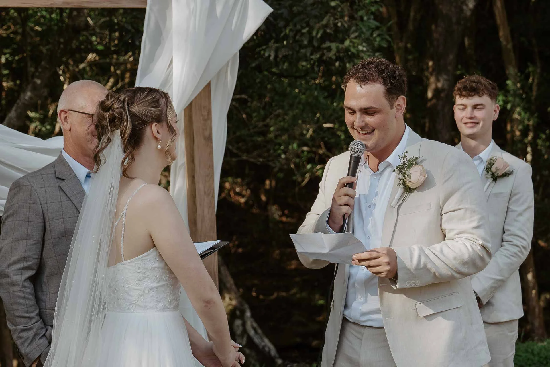 Brisbane-wedding-photographer-19.jpg