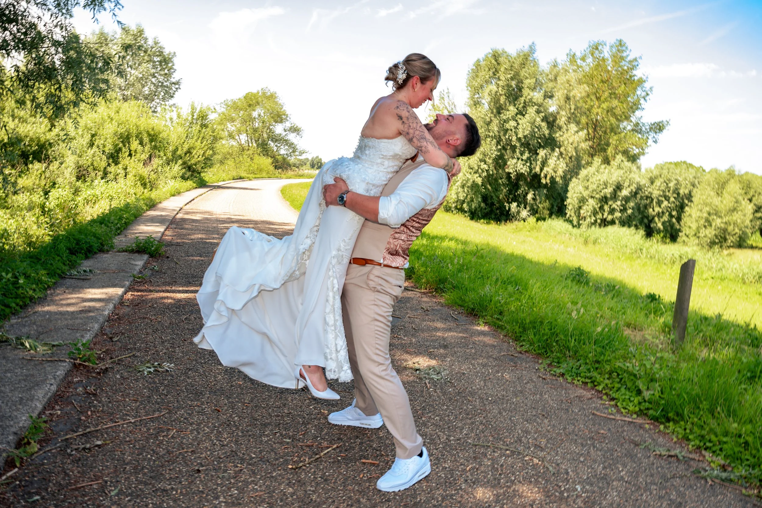Je hoeft niet te poseren om mooie trouwfoto's te hebben