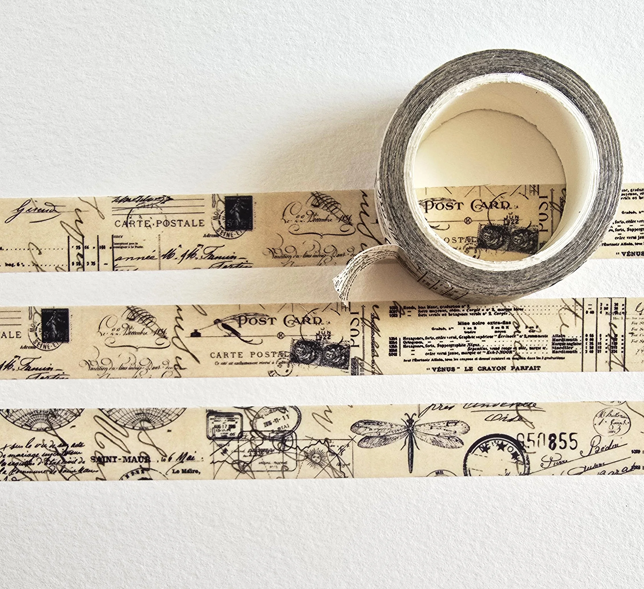 MT 032 souvenirs 2.jpg