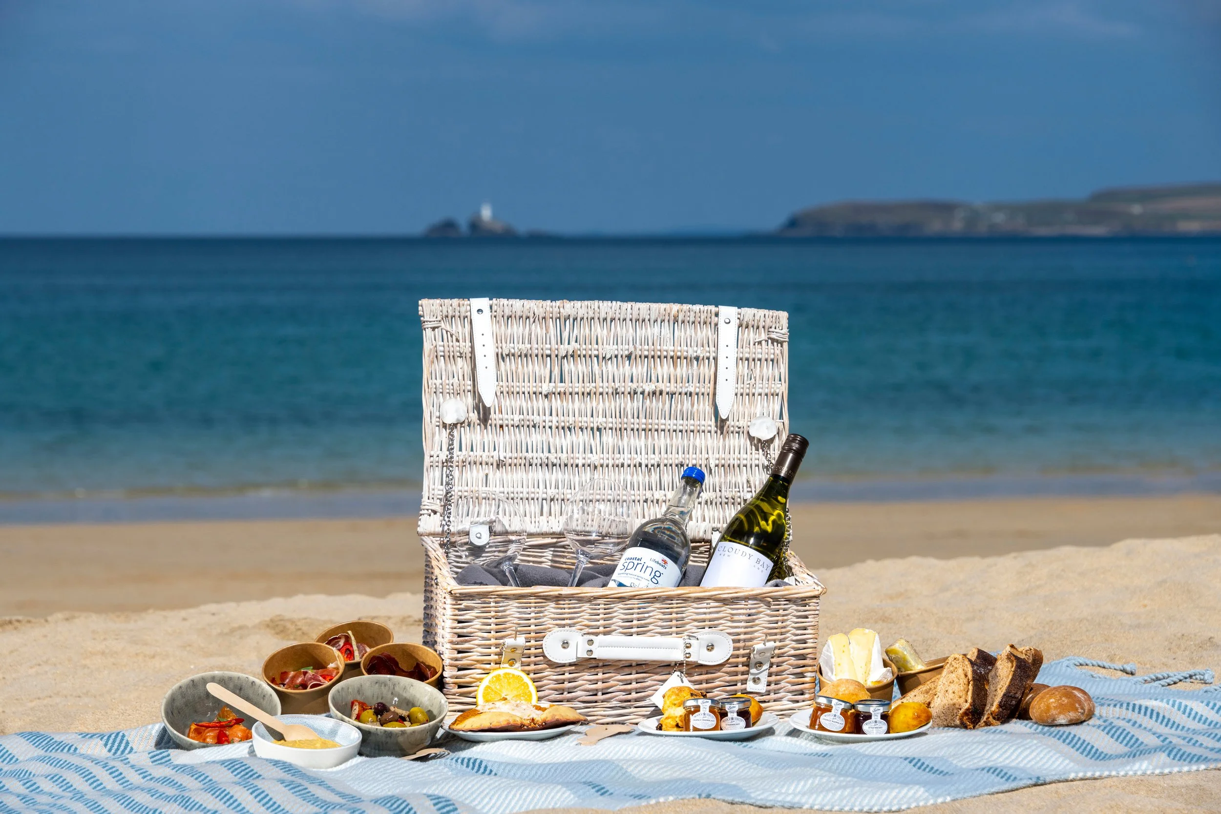 Picnic-Hamper-005.jpg