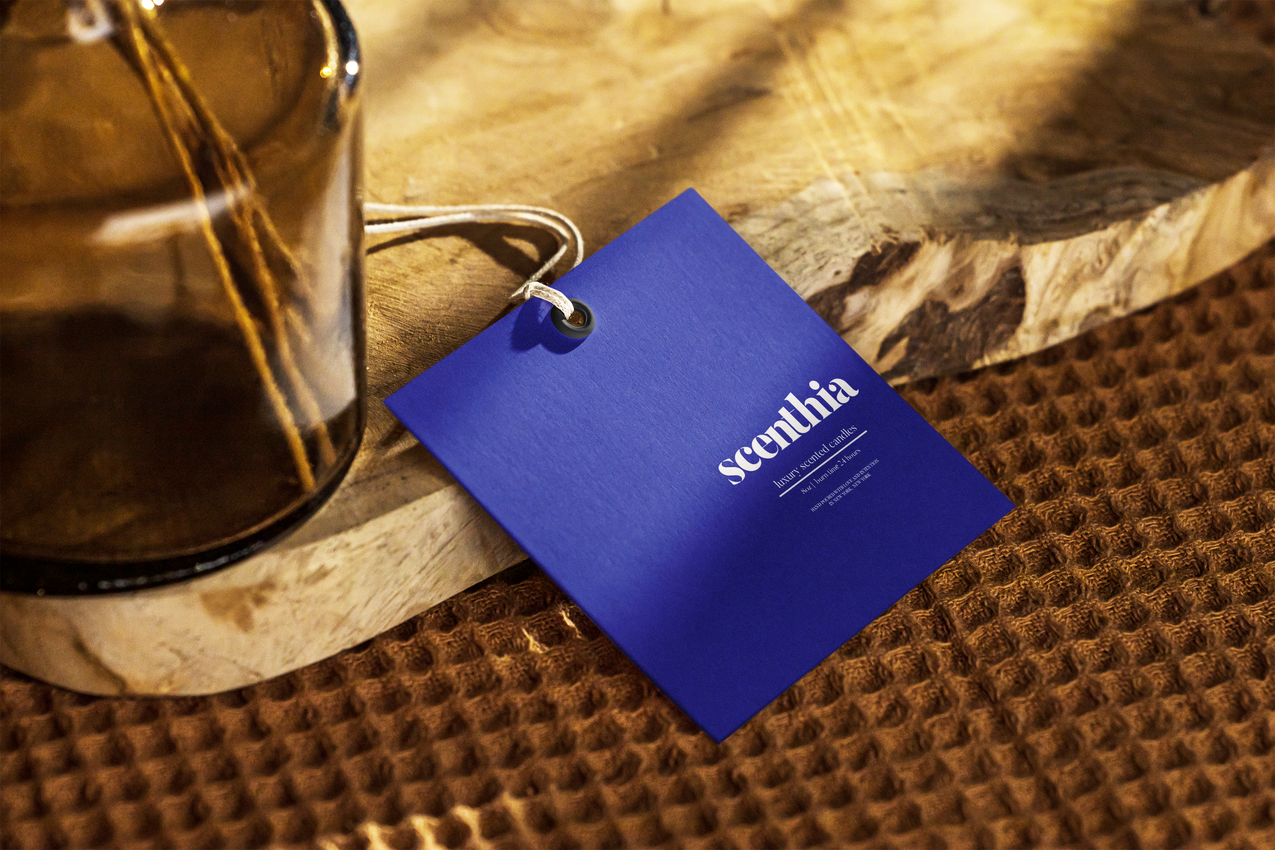 Square_Label_Tag_on_Wood_Slice.png