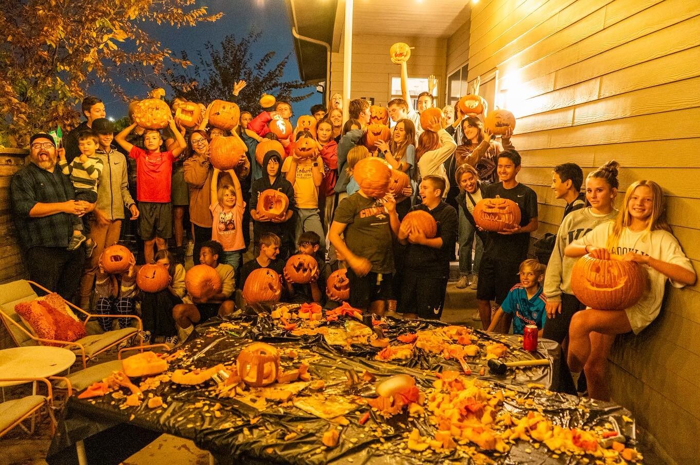 Pumpkin Carving Party: Photo Dump 1