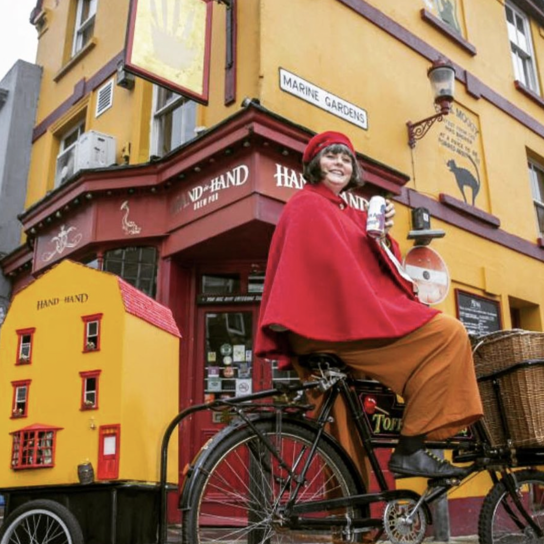 Jen and mini hand outside the hand.png