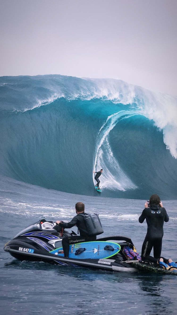 Our business is run by surfers who know the ocean. Simon Tien The Right, WA