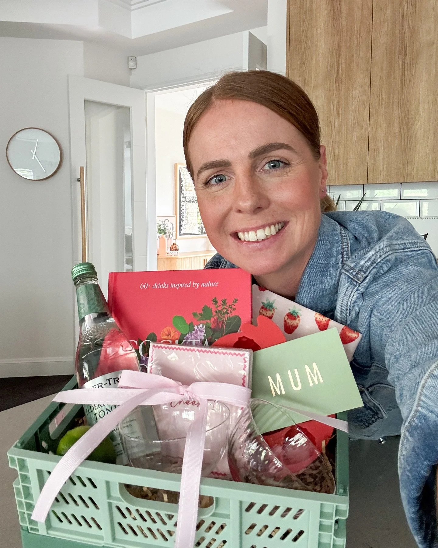 Stuck for a Mother&rsquo;s Day gift?
This idea might just save you - it&rsquo;s thoughtful, affordable and perfect for any cocktail (or mocktail) loving mum! And the best part? It&rsquo;s super easy to put together 🙌🏼

Start with a cute basket, cra