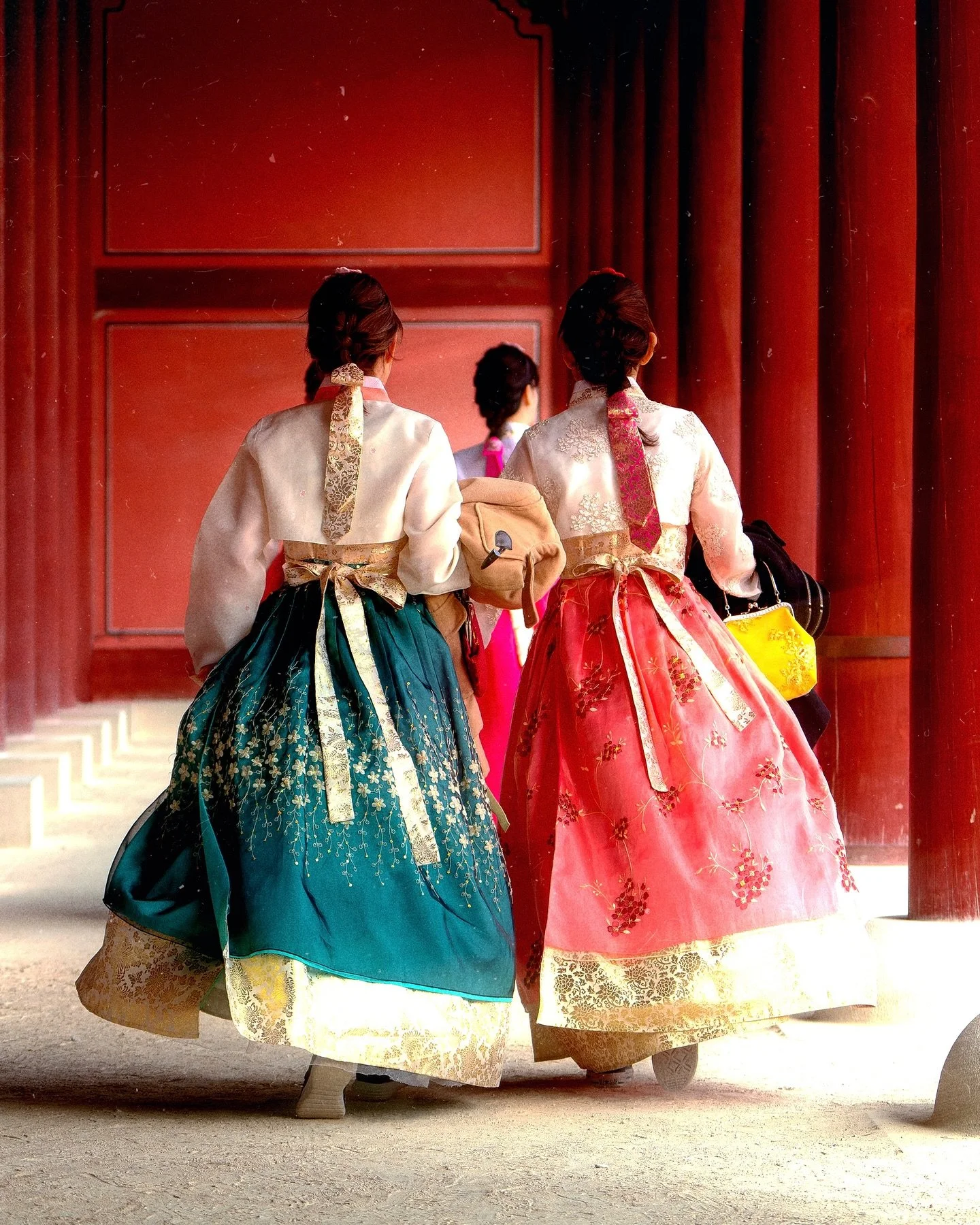 Happy Chuseok everyone! 🌕🐇 This week, Korea celebrates its biggest holiday of year Chuseok, which is also nicknamed as Korea&rsquo;s Thanksgiving. This year, Chuseok falls on October 6, 2025.

Over the weekend, KCCNYC participated in Korea Fest hos