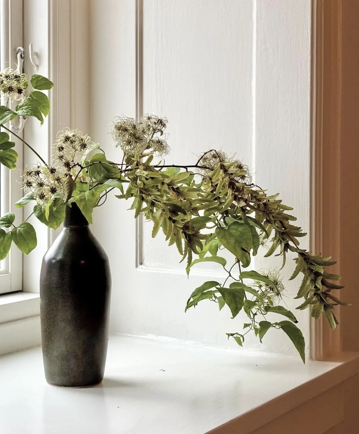 home decor designed by Maison Barbara in Marin County. A large vase is a great statement option.