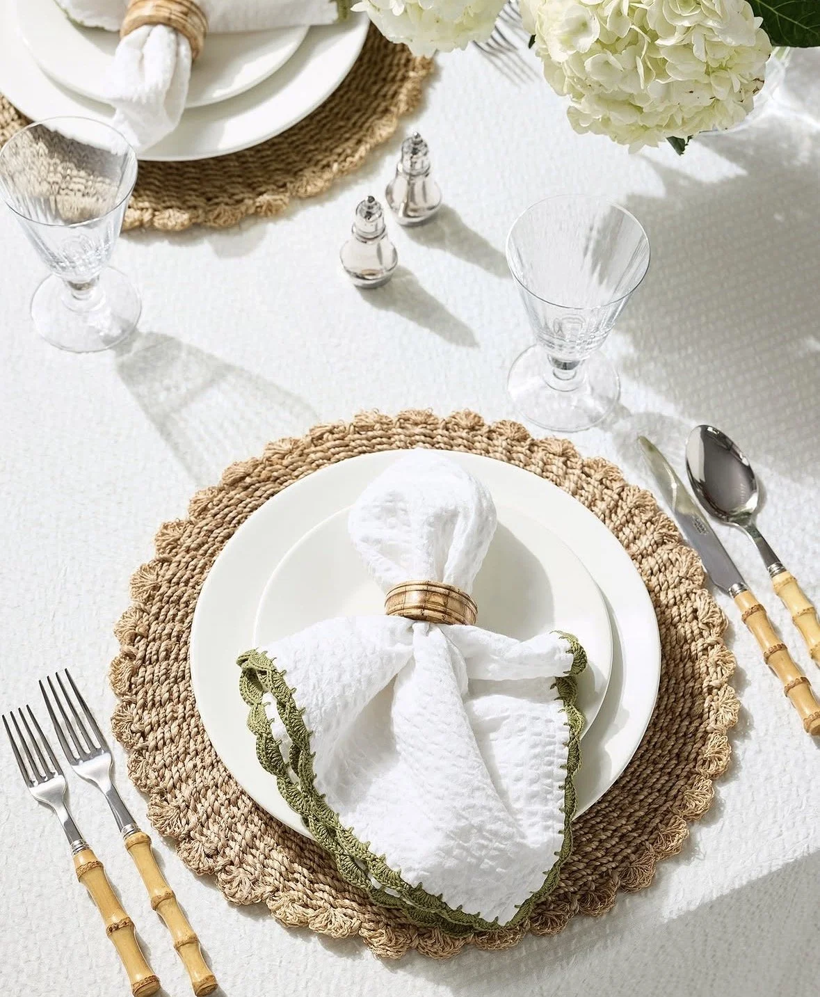 New in Zurich? Maison Barbara helps you set up your new home. Less stress and more fun!