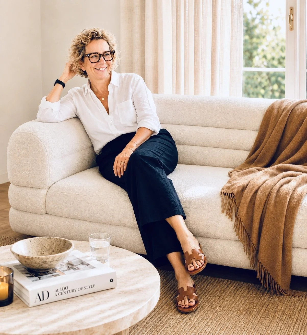 interior designer in the Zurich region helps international clients settle down along the lake of Zurich. Personal expat experience of twenty years in San Francisco, California.