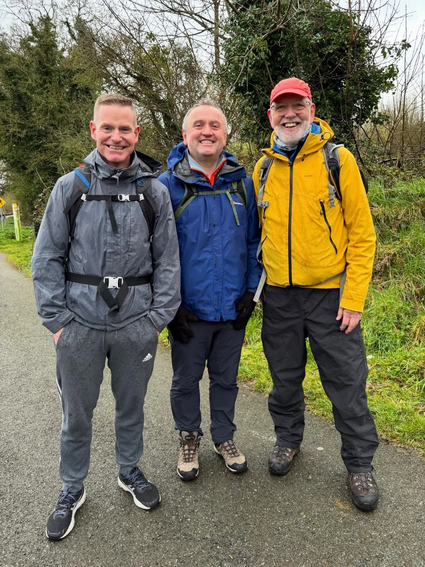 Some photos from last weekend&rsquo;s &rsquo;Sunday Shorts&rsquo; hike. Thanks to Ciaran D and David L for leading 35 of us on an enjoyable 15km jaunt along the River Boyne from Drogheda to Oldbridge House, where we had lunch in the grounds, and back