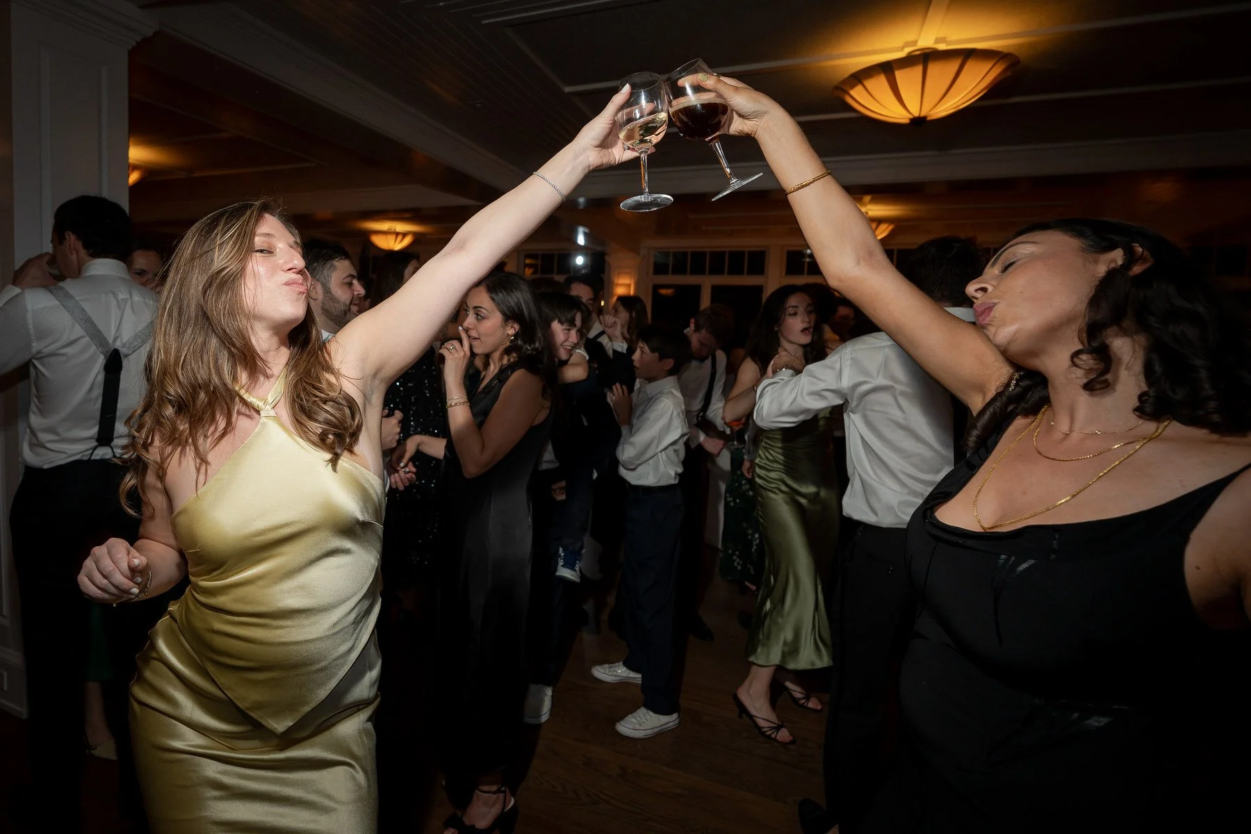 Peconic Bay Yacht Club Wedding_0156.JPG