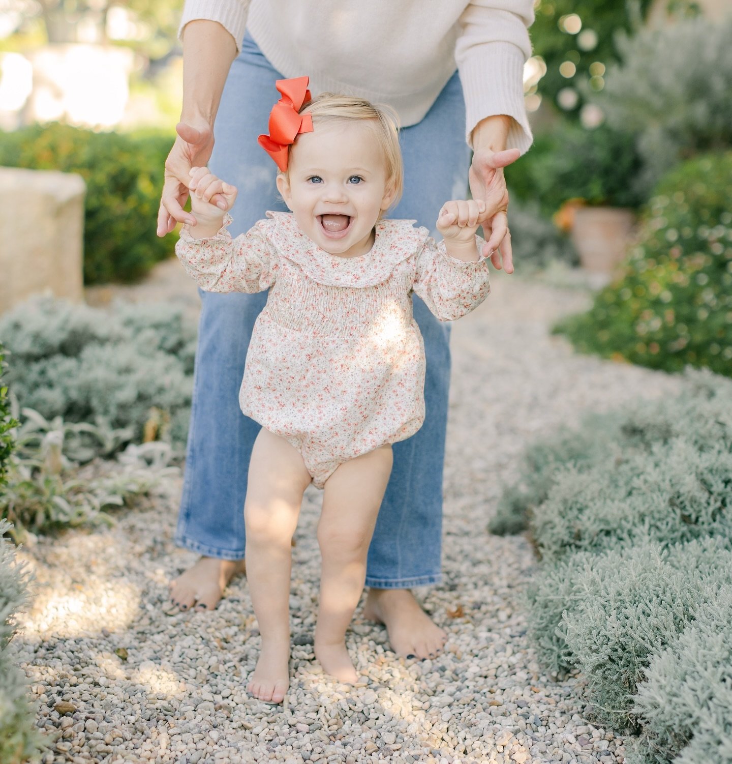 If we could all be as happy as a 1 year old 🤍🤍

#NewportBeachFamilyPhotographer
#FamilyPhotographyOC
#NewportBeachKids
#OrangeCountyFamilies
#FamilyPortraitSessions
#SoCalFamilyPhotography
#FamilyMomentsNB
#NewportBeachMemories
#FamilyPhotoshoots
#