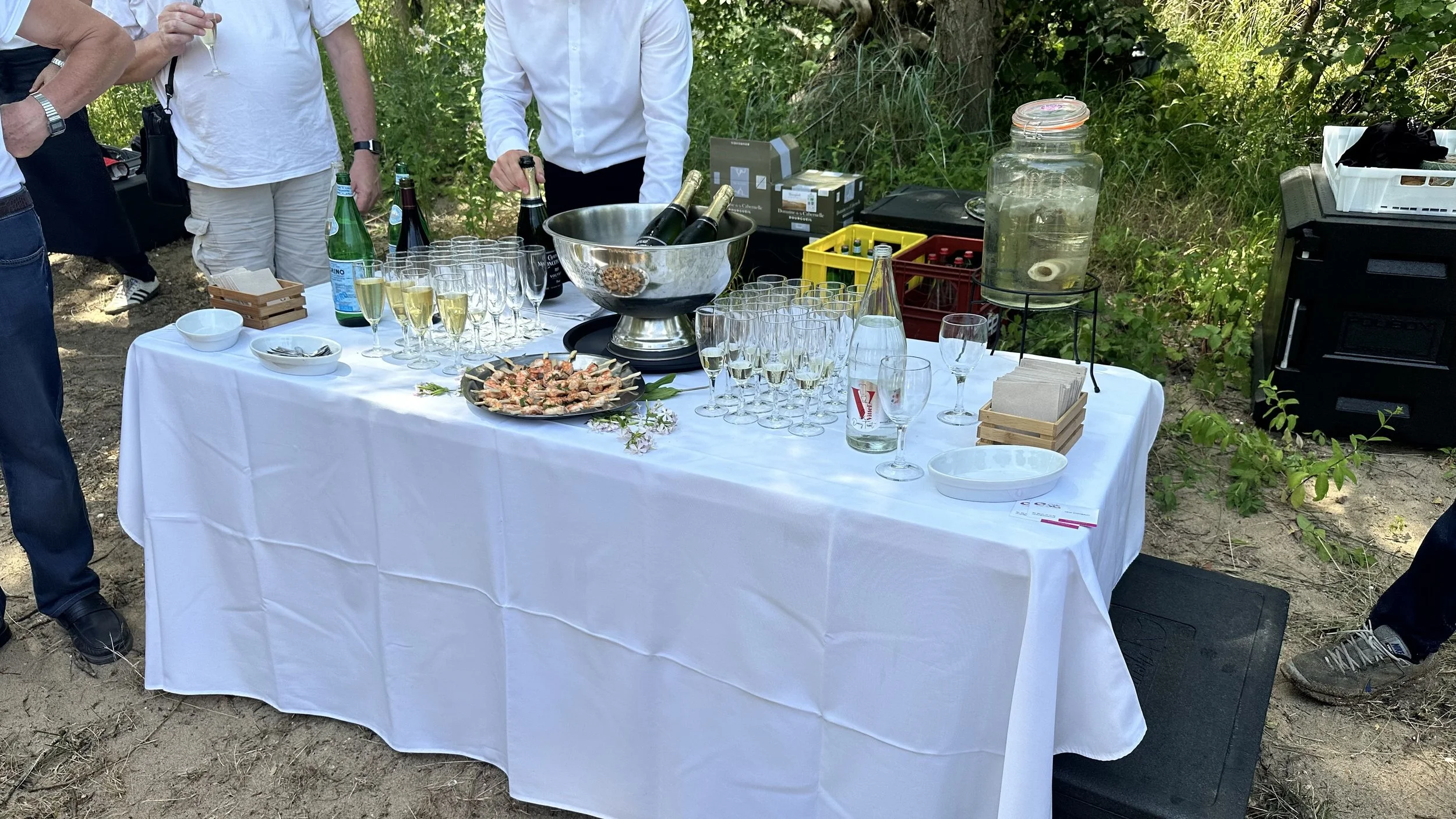 Prestation "traiteur" pour un pique-nique sur île.